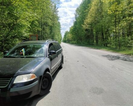 Чорний Фольксваген Пассат Варіант, об'ємом двигуна 1.6 л та пробігом 260 тис. км за 4500 $, фото 1 на Automoto.ua