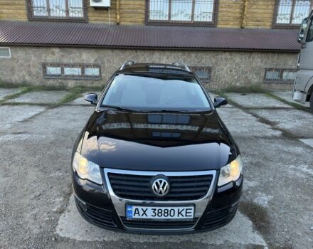 Черный Фольксваген Пассат Вариант, объемом двигателя 1.6 л и пробегом 220 тыс. км за 5700 $, фото 2 на Automoto.ua