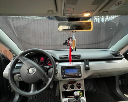 Черный Фольксваген Пассат Вариант, объемом двигателя 1.9 л и пробегом 406 тыс. км за 6300 $, фото 3 на Automoto.ua