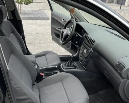 Черный Фольксваген Пассат Вариант, объемом двигателя 2 л и пробегом 274 тыс. км за 4499 $, фото 20 на Automoto.ua