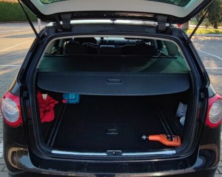 Чорний Фольксваген Пассат Варіант, об'ємом двигуна 2 л та пробігом 290 тис. км за 2500 $, фото 4 на Automoto.ua