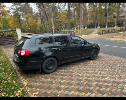 Черный Фольксваген Пассат Вариант, объемом двигателя 2 л и пробегом 300 тыс. км за 136 $, фото 3 на Automoto.ua