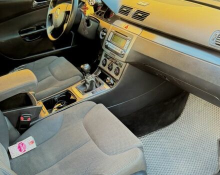 Черный Фольксваген Пассат Вариант, объемом двигателя 2 л и пробегом 315 тыс. км за 5800 $, фото 7 на Automoto.ua