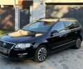 Черный Фольксваген Пассат Вариант, объемом двигателя 2 л и пробегом 300 тыс. км за 2949 $, фото 1 на Automoto.ua