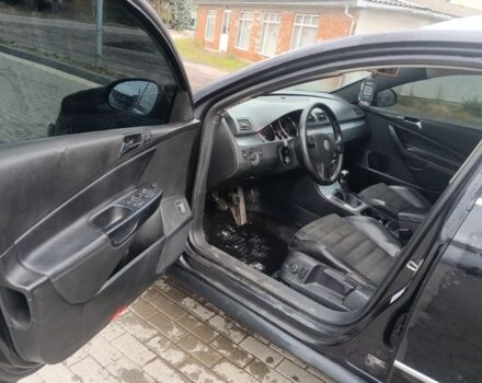 Черный Фольксваген Пассат Вариант, объемом двигателя 2 л и пробегом 220 тыс. км за 5500 $, фото 6 на Automoto.ua