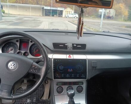 Черный Фольксваген Пассат Вариант, объемом двигателя 2 л и пробегом 220 тыс. км за 5500 $, фото 7 на Automoto.ua