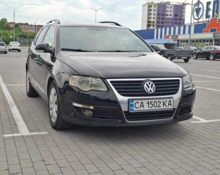 Черный Фольксваген Пассат Вариант, объемом двигателя 2 л и пробегом 470 тыс. км за 5600 $, фото 2 на Automoto.ua