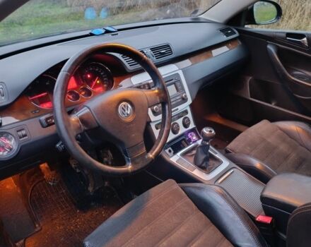 Чорний Фольксваген Пассат Варіант, об'ємом двигуна 2 л та пробігом 330 тис. км за 2900 $, фото 9 на Automoto.ua