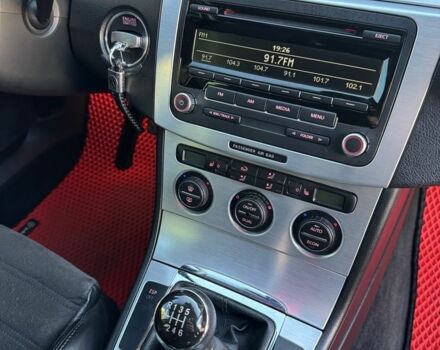 Черный Фольксваген Пассат Вариант, объемом двигателя 2 л и пробегом 335 тыс. км за 6200 $, фото 13 на Automoto.ua