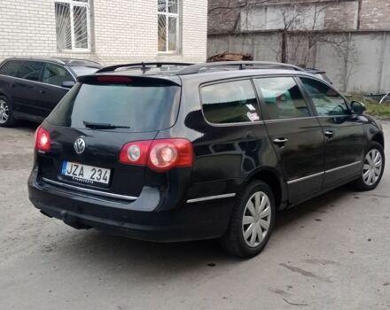 Черный Фольксваген Пассат Вариант, объемом двигателя 2 л и пробегом 300 тыс. км за 2300 $, фото 2 на Automoto.ua