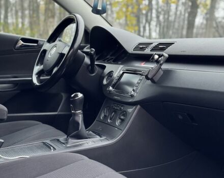 Черный Фольксваген Пассат Вариант, объемом двигателя 1.9 л и пробегом 438 тыс. км за 5950 $, фото 5 на Automoto.ua