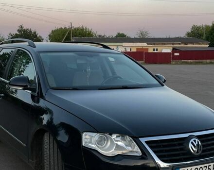 Черный Фольксваген Пассат Вариант, объемом двигателя 1.6 л и пробегом 304 тыс. км за 5500 $, фото 1 на Automoto.ua
