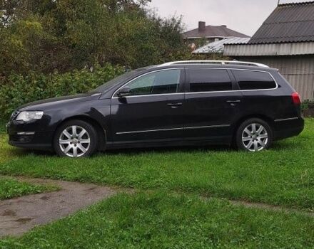 Черный Фольксваген Пассат Вариант, объемом двигателя 2 л и пробегом 287 тыс. км за 5542 $, фото 1 на Automoto.ua