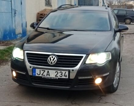 Черный Фольксваген Пассат Вариант, объемом двигателя 2 л и пробегом 300 тыс. км за 2300 $, фото 7 на Automoto.ua