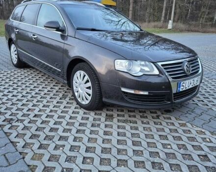 Черный Фольксваген Пассат Вариант, объемом двигателя 2 л и пробегом 210 тыс. км за 1772 $, фото 3 на Automoto.ua