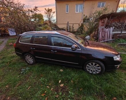 Черный Фольксваген Пассат Вариант, объемом двигателя 2 л и пробегом 225 тыс. км за 6000 $, фото 2 на Automoto.ua