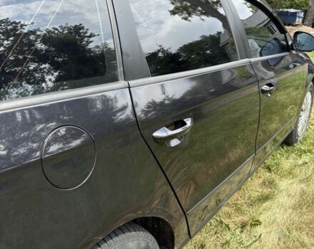 Черный Фольксваген Пассат Вариант, объемом двигателя 1.6 л и пробегом 185 тыс. км за 5999 $, фото 4 на Automoto.ua