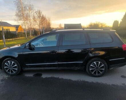 Черный Фольксваген Пассат Вариант, объемом двигателя 2 л и пробегом 440 тыс. км за 3700 $, фото 1 на Automoto.ua