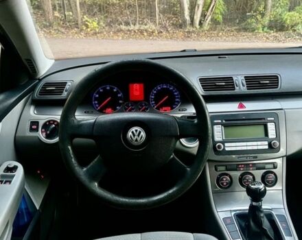 Черный Фольксваген Пассат Вариант, объемом двигателя 1.9 л и пробегом 246 тыс. км за 1450 $, фото 6 на Automoto.ua