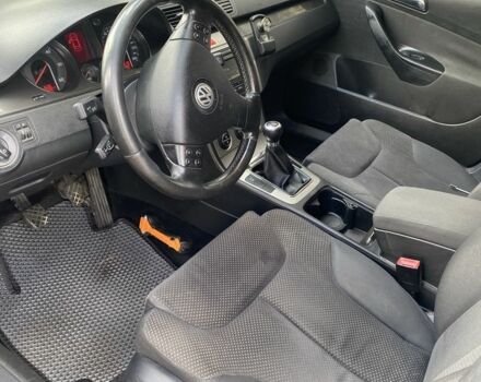 Черный Фольксваген Пассат Вариант, объемом двигателя 2 л и пробегом 252 тыс. км за 6600 $, фото 14 на Automoto.ua