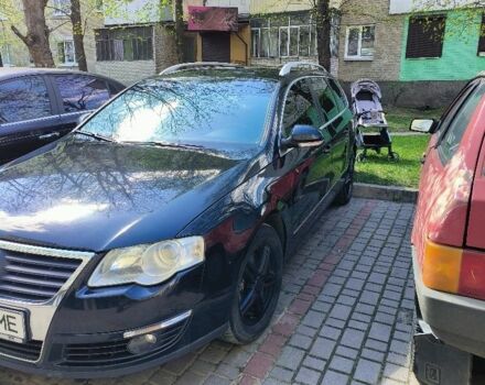 Черный Фольксваген Пассат Вариант, объемом двигателя 2 л и пробегом 317 тыс. км за 6500 $, фото 4 на Automoto.ua