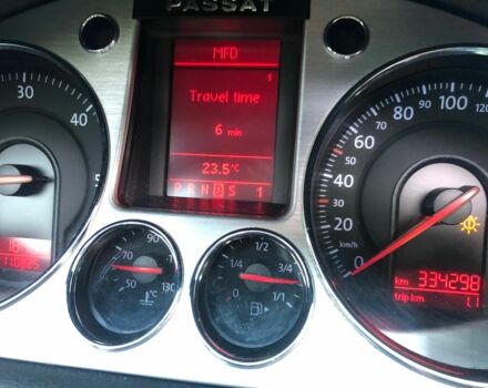 Черный Фольксваген Пассат Вариант, объемом двигателя 2 л и пробегом 334 тыс. км за 6500 $, фото 12 на Automoto.ua