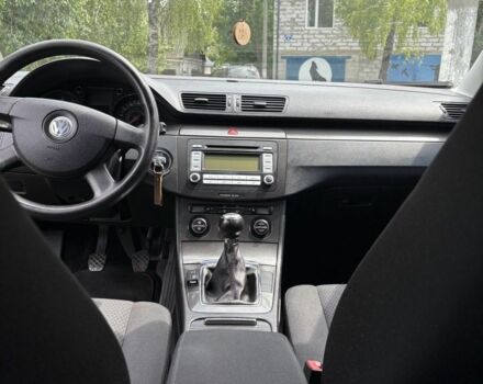 Черный Фольксваген Пассат Вариант, объемом двигателя 1.6 л и пробегом 185 тыс. км за 5999 $, фото 5 на Automoto.ua