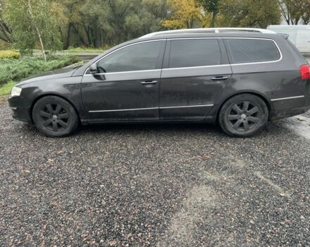 Черный Фольксваген Пассат Вариант, объемом двигателя 2 л и пробегом 255 тыс. км за 6600 $, фото 4 на Automoto.ua
