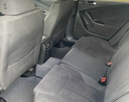 Черный Фольксваген Пассат Вариант, объемом двигателя 2 л и пробегом 252 тыс. км за 6600 $, фото 13 на Automoto.ua