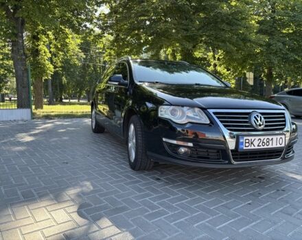 Черный Фольксваген Пассат Вариант, объемом двигателя 2 л и пробегом 305 тыс. км за 6750 $, фото 2 на Automoto.ua