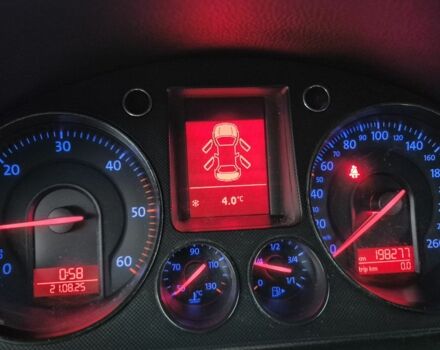 Черный Фольксваген Пассат Вариант, объемом двигателя 2 л и пробегом 198 тыс. км за 4533 $, фото 4 на Automoto.ua