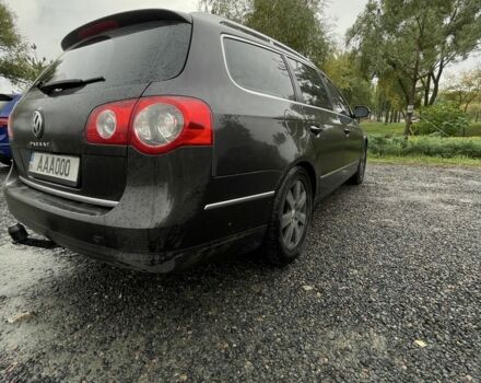 Черный Фольксваген Пассат Вариант, объемом двигателя 2 л и пробегом 255 тыс. км за 6600 $, фото 10 на Automoto.ua