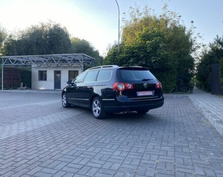 Черный Фольксваген Пассат Вариант, объемом двигателя 2 л и пробегом 240 тыс. км за 5000 $, фото 4 на Automoto.ua