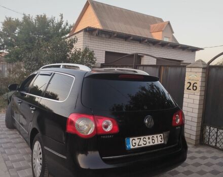 Черный Фольксваген Пассат Вариант, объемом двигателя 2 л и пробегом 260 тыс. км за 2250 $, фото 2 на Automoto.ua