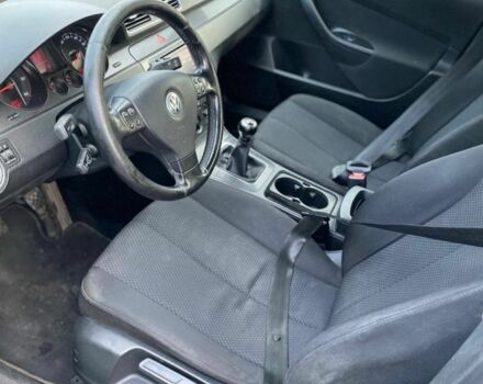 Чорний Фольксваген Пассат Варіант, об'ємом двигуна 2 л та пробігом 300 тис. км за 2850 $, фото 6 на Automoto.ua