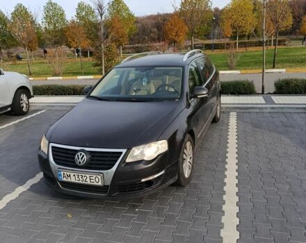 Черный Фольксваген Пассат Вариант, объемом двигателя 2 л и пробегом 290 тыс. км за 5000 $, фото 2 на Automoto.ua