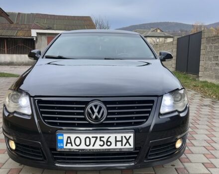 Черный Фольксваген Пассат Вариант, объемом двигателя 2 л и пробегом 287 тыс. км за 5250 $, фото 3 на Automoto.ua