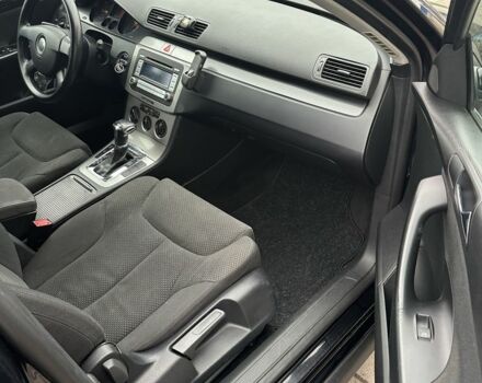 Чорний Фольксваген Пассат Варіант, об'ємом двигуна 2 л та пробігом 320 тис. км за 2600 $, фото 10 на Automoto.ua