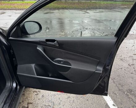 Чорний Фольксваген Пассат Варіант, об'ємом двигуна 2 л та пробігом 340 тис. км за 7869 $, фото 10 на Automoto.ua