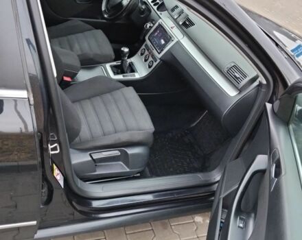 Черный Фольксваген Пассат Вариант, объемом двигателя 2 л и пробегом 287 тыс. км за 4700 $, фото 9 на Automoto.ua