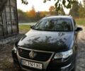 Чорний Фольксваген Пассат Варіант, об'ємом двигуна 2 л та пробігом 300 тис. км за 5113 $, фото 1 на Automoto.ua