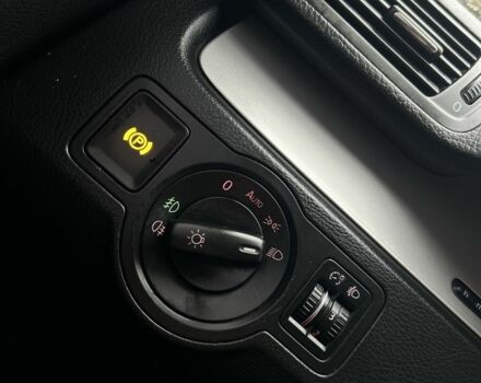 Чорний Фольксваген Пассат Варіант, об'ємом двигуна 2 л та пробігом 279 тис. км за 5499 $, фото 14 на Automoto.ua