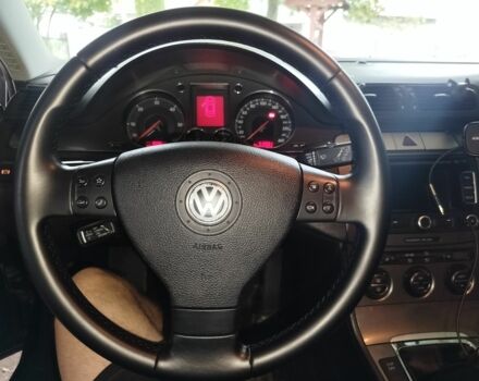 Черный Фольксваген Пассат Вариант, объемом двигателя 1.9 л и пробегом 322 тыс. км за 6500 $, фото 4 на Automoto.ua