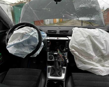 Чорний Фольксваген Пассат Варіант, об'ємом двигуна 2 л та пробігом 275 тис. км за 2700 $, фото 1 на Automoto.ua