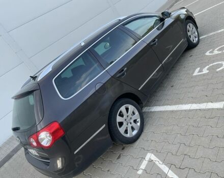 Черный Фольксваген Пассат Вариант, объемом двигателя 2 л и пробегом 250 тыс. км за 2250 $, фото 5 на Automoto.ua