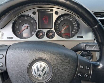 Черный Фольксваген Пассат Вариант, объемом двигателя 2 л и пробегом 237 тыс. км за 8200 $, фото 7 на Automoto.ua