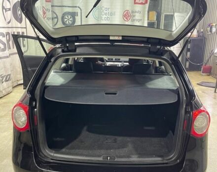 Черный Фольксваген Пассат Вариант, объемом двигателя 0 л и пробегом 300 тыс. км за 2800 $, фото 5 на Automoto.ua