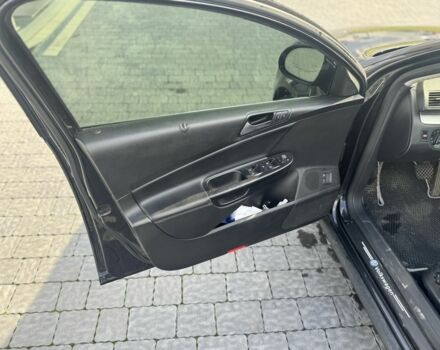 Черный Фольксваген Пассат Вариант, объемом двигателя 2 л и пробегом 342 тыс. км за 7500 $, фото 15 на Automoto.ua