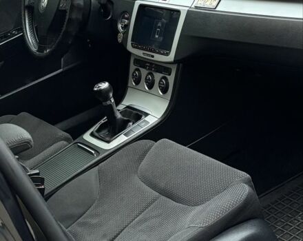 Черный Фольксваген Пассат Вариант, объемом двигателя 2 л и пробегом 290 тыс. км за 8500 $, фото 6 на Automoto.ua