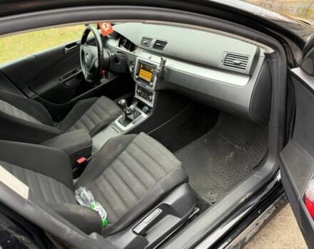 Черный Фольксваген Пассат Вариант, объемом двигателя 2 л и пробегом 300 тыс. км за 3200 $, фото 13 на Automoto.ua